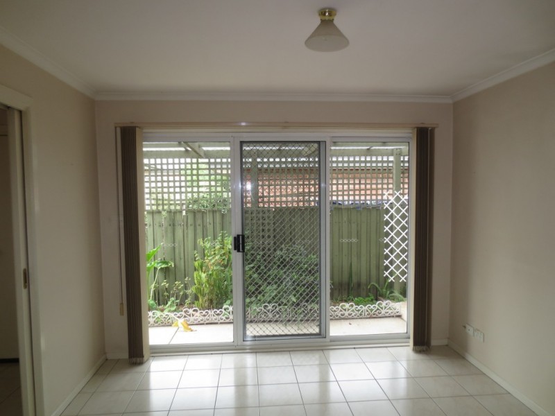 2/112 Blyth Street, Altona VIC 3018