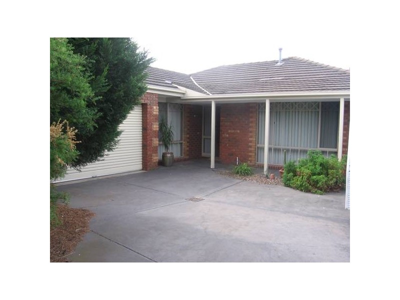 2/36 Maidstone Street, Altona VIC 3018