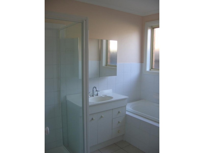 2/52 Victoria Street, Altona Meadows VIC 3028