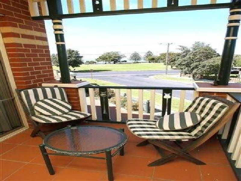 2 Manning Street, Altona VIC 3018