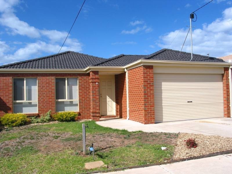 8 Sutherland Court, Altona Meadows VIC 3028