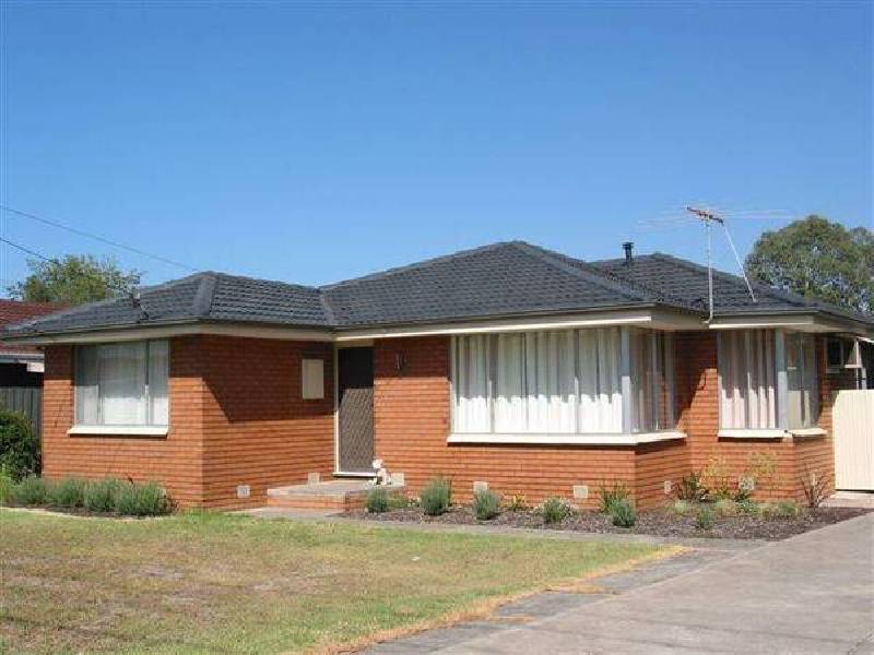 61 McIntyre Drive, Altona VIC 3018