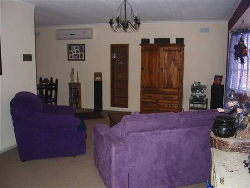 Victoria Street, Altona Meadows VIC 3028