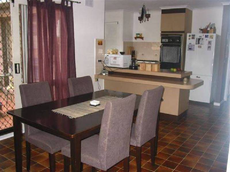 Victoria Street, Altona Meadows VIC 3028