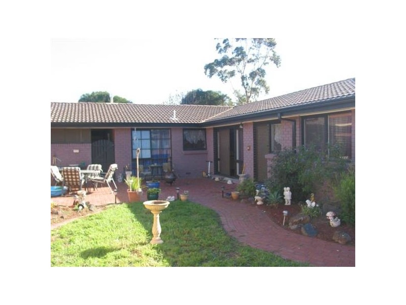 Victoria Street, Altona Meadows VIC 3028