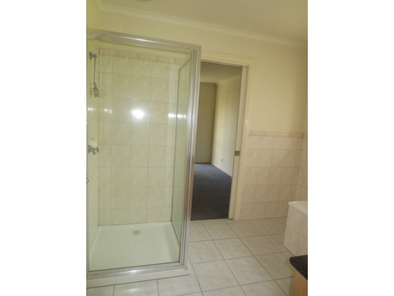 1/10 Sexton Court, Altona Meadows VIC 3028