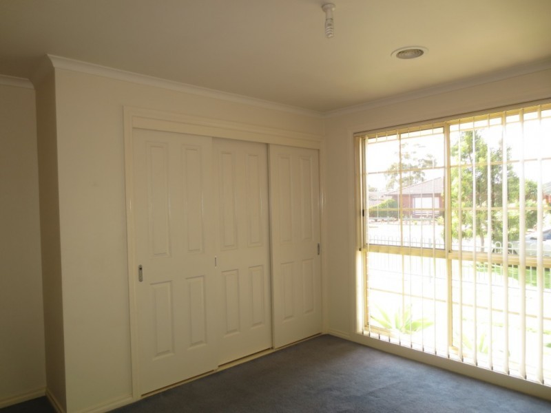 1/10 Sexton Court, Altona Meadows VIC 3028