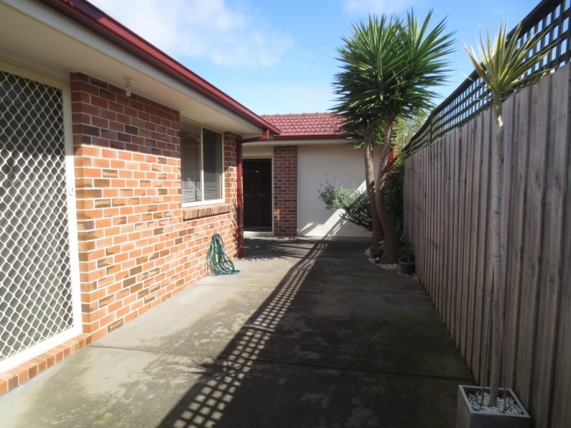 1/10 Sexton Court, Altona Meadows VIC 3028