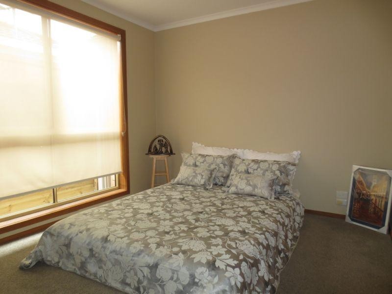 2/7 O’Shannessy Court, Altona Meadows VIC 3028