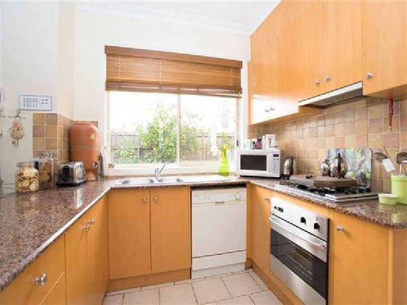 Romawi Street, Altona VIC 3018