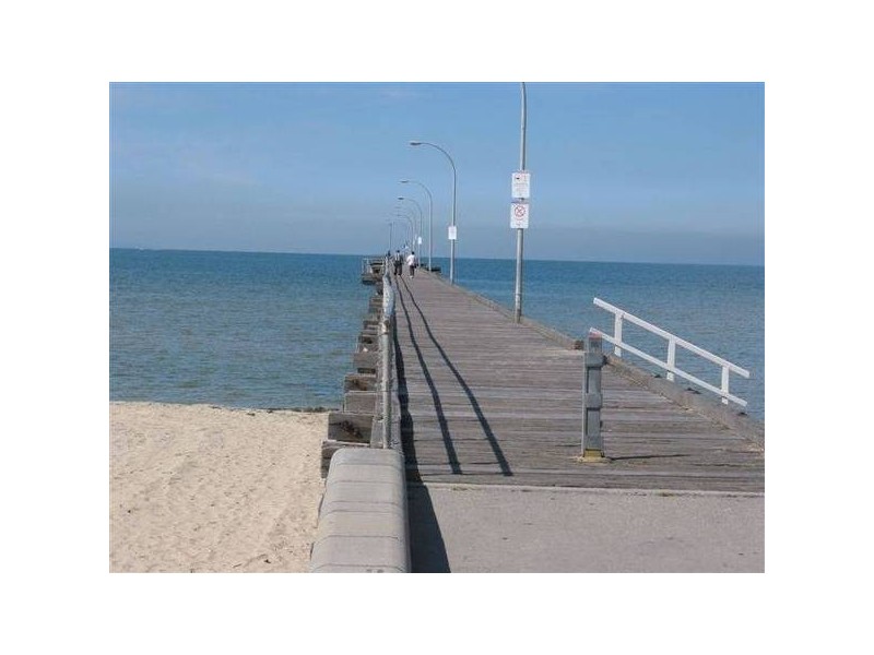 15 Cowra Street, Altona VIC 3018