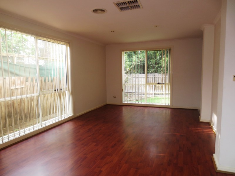 2/242 Queen Street, Altona VIC 3018