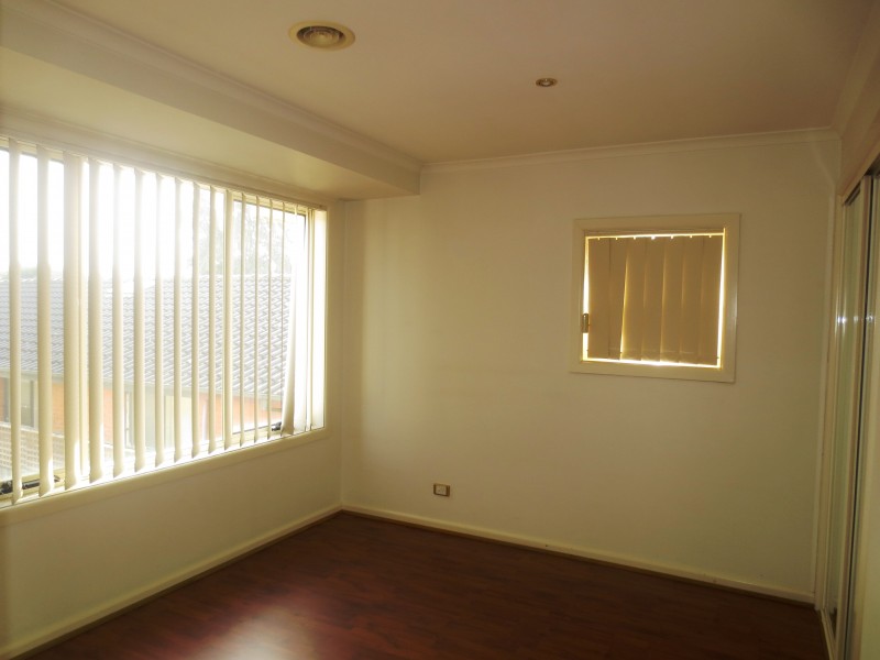 2/242 Queen Street, Altona VIC 3018