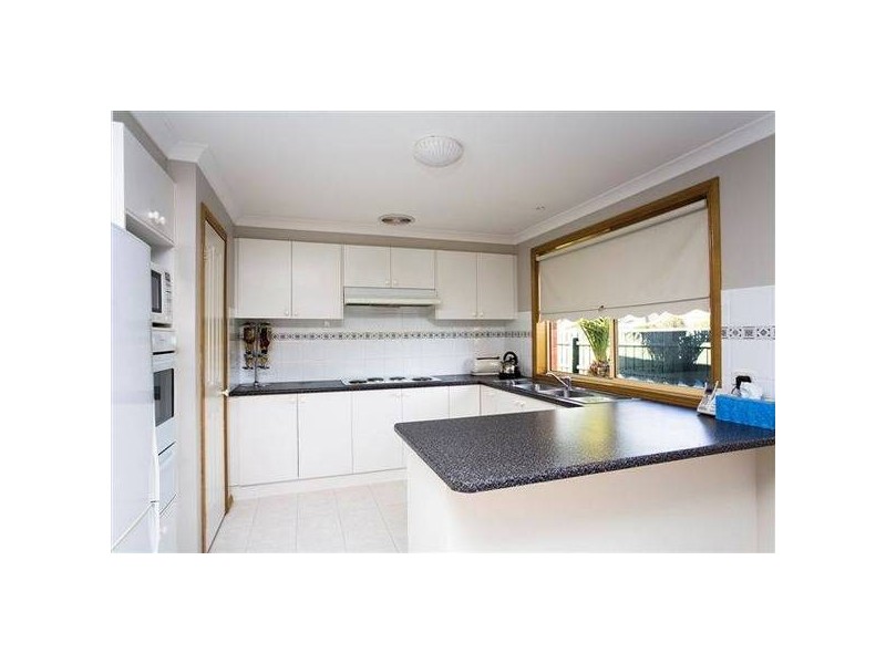 4 Knox Court, Altona Meadows VIC 3028