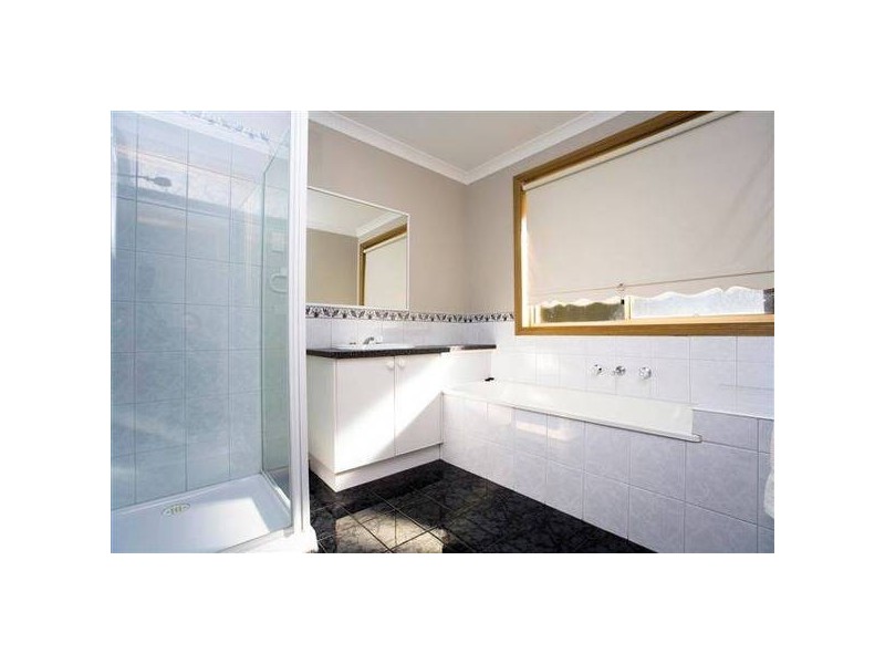 4 Knox Court, Altona Meadows VIC 3028