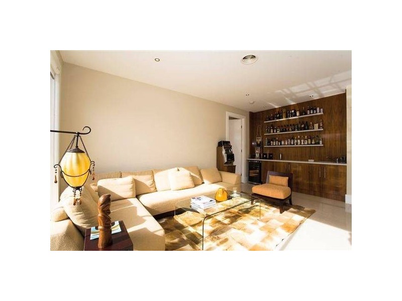 2/59 Esplanade, Altona VIC 3018