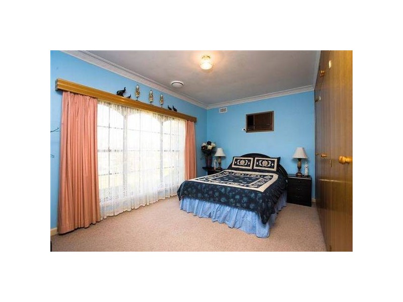 Eames Avenue, Altona North VIC 3025