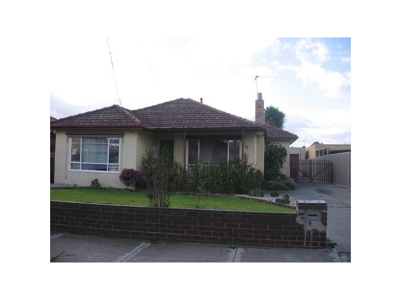 Third Avenue, Altona North VIC 3025