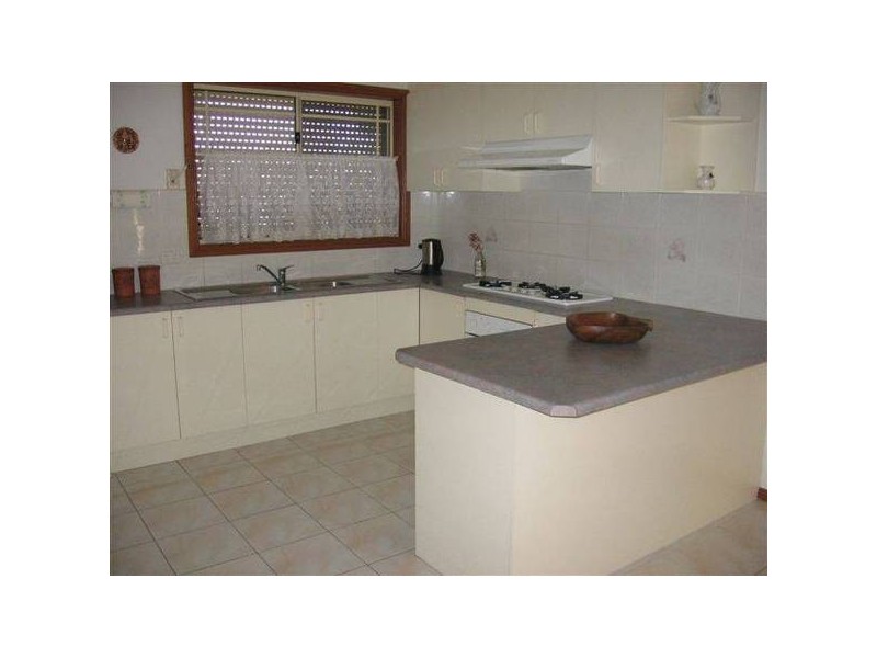 Railway Street North, Altona VIC 3018