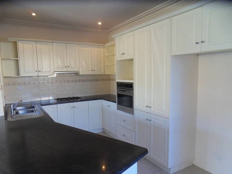 144 Civic Parade, Altona VIC 3018