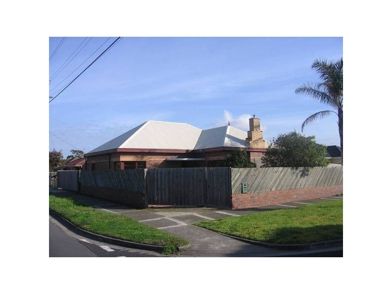 Mcbain Street, Altona VIC 3018