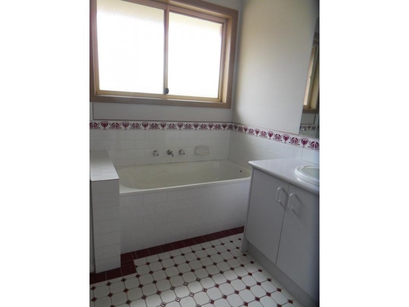 1/6 Mulga Street, Altona VIC 3018