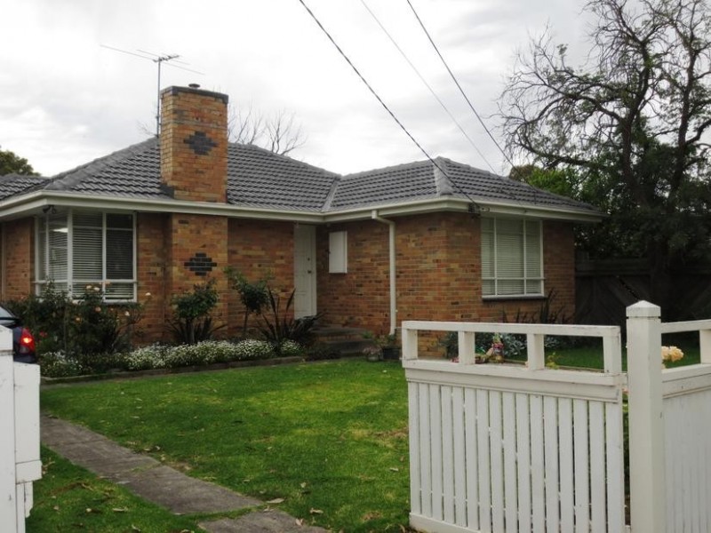 15 Cowra Street, Altona VIC 3018