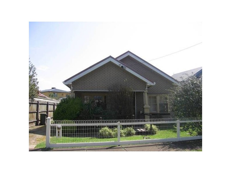 11 Seaview Crescent, Altona VIC 3018
