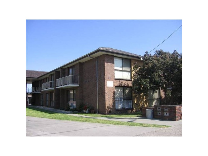 13/3-5 Robin Street, Altona VIC 3018