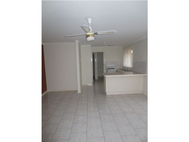 2/43 Jamison Street Sth, Altona Meadows VIC 3028