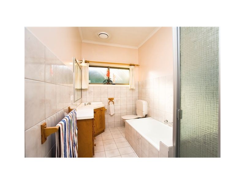 60 Eames Avenue, Altona North VIC 3025