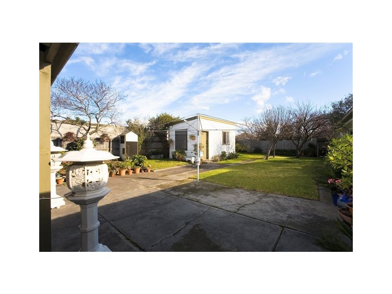 60 Eames Avenue, Altona North VIC 3025