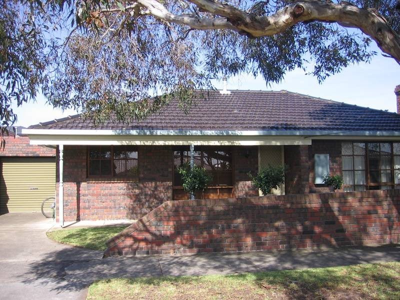 18 Waratah Street, Altona VIC 3018