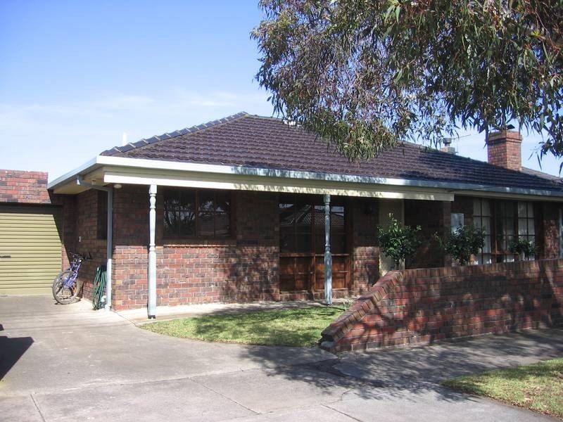 18 Waratah Street, Altona VIC 3018