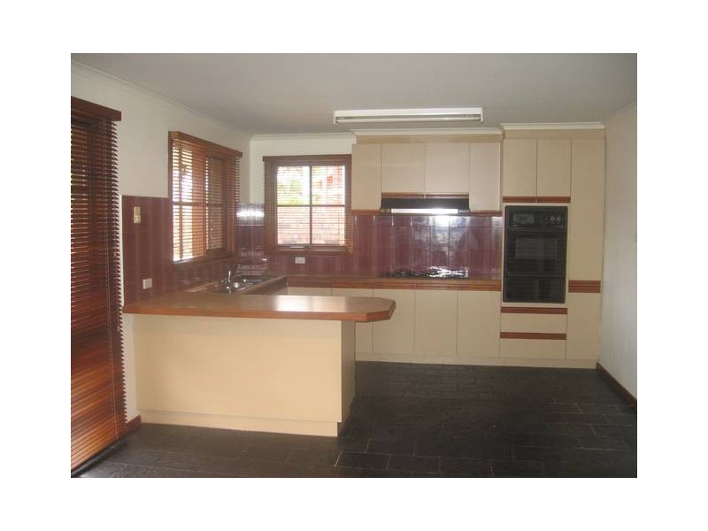 18 Waratah Street, Altona VIC 3018