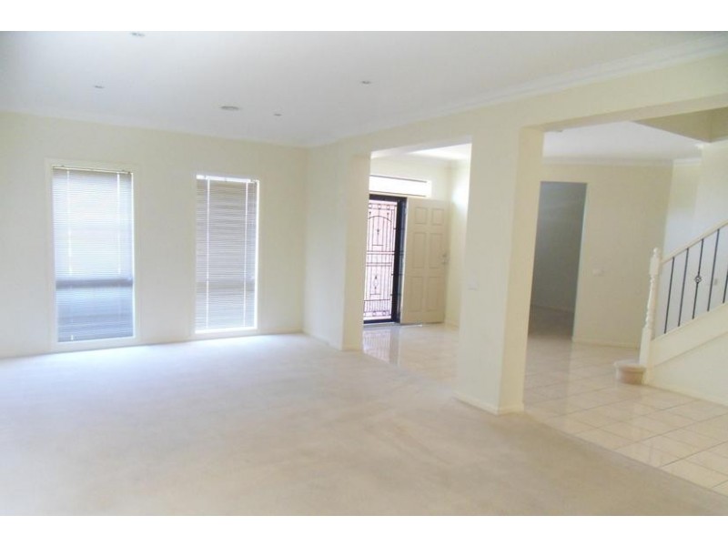 32 Dunkirk Drive, Point Cook VIC 3030