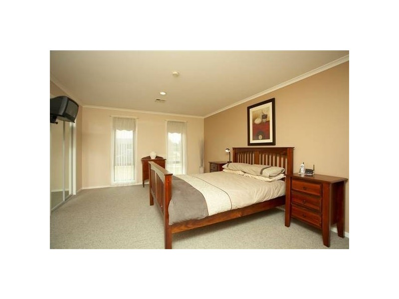 11 Trembath Court, Altona Meadows VIC 3028