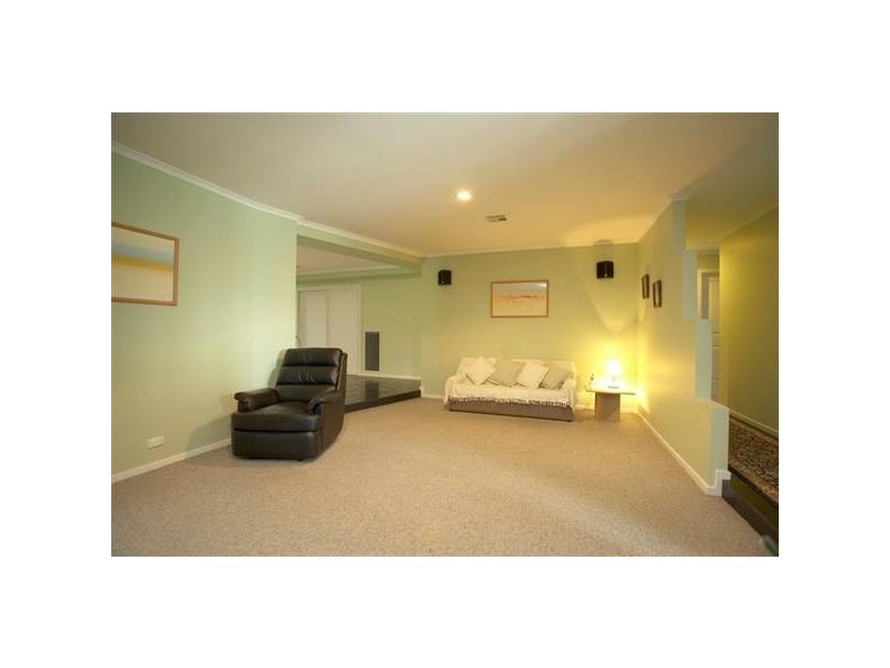 11 Trembath Court, Altona Meadows VIC 3028