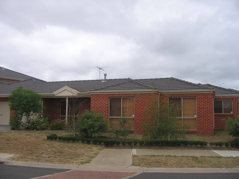 1/30 Waratah Drive, Altona Meadows VIC 3028