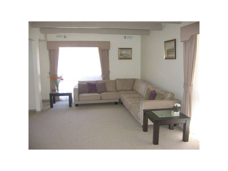 6 Gem Court, Altona Meadows VIC 3028