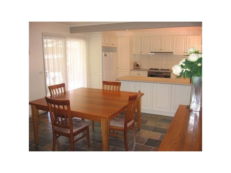 6 Gem Court, Altona Meadows VIC 3028