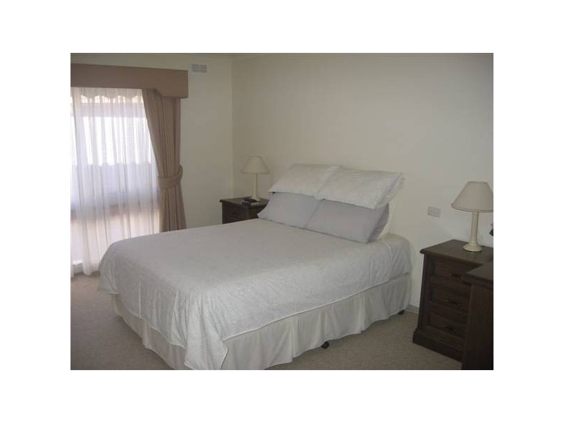 6 Gem Court, Altona Meadows VIC 3028