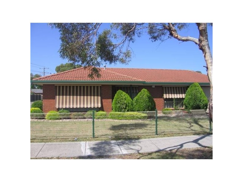 1/121 Victoria Street, Altona Meadows VIC 3028