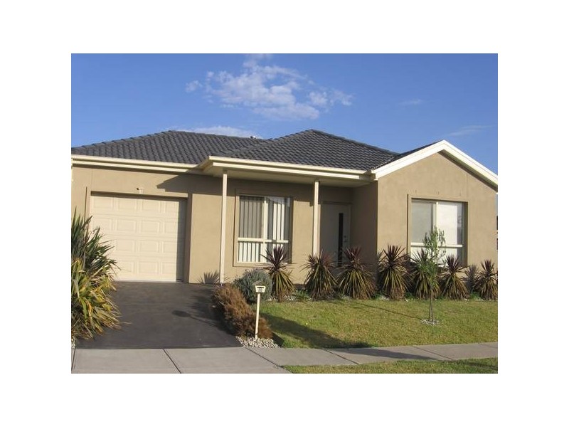 20 Kensington Cres, Altona Meadows VIC 3028