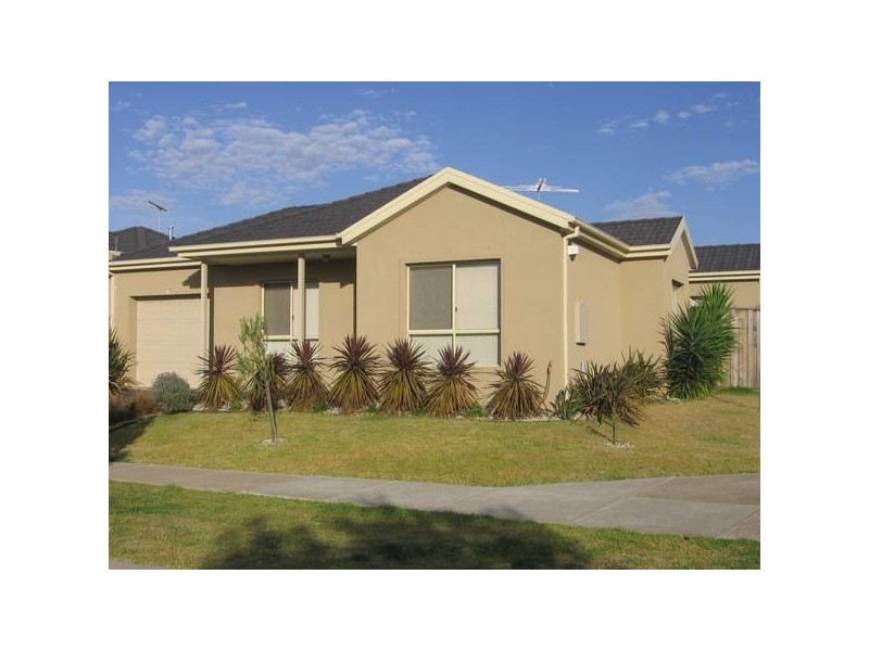 20 Kensington Cres, Altona Meadows VIC 3028