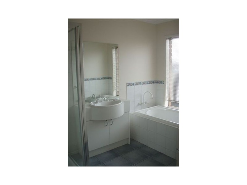 32 Astley Drive, Point Cook VIC 3030