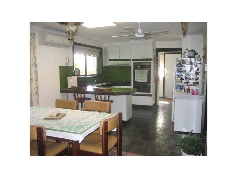 4 Lempriere Court, Altona Meadows VIC 3028