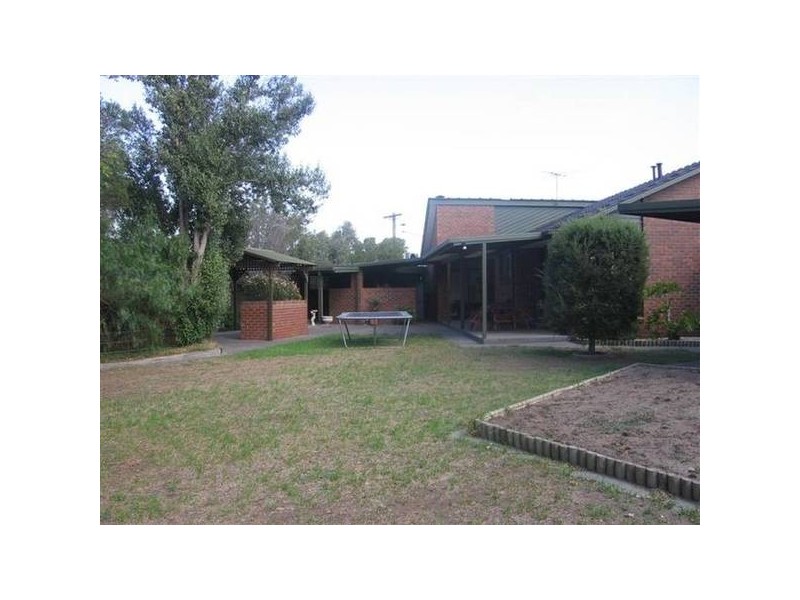 5 Cedar Court, Altona Meadows VIC 3028