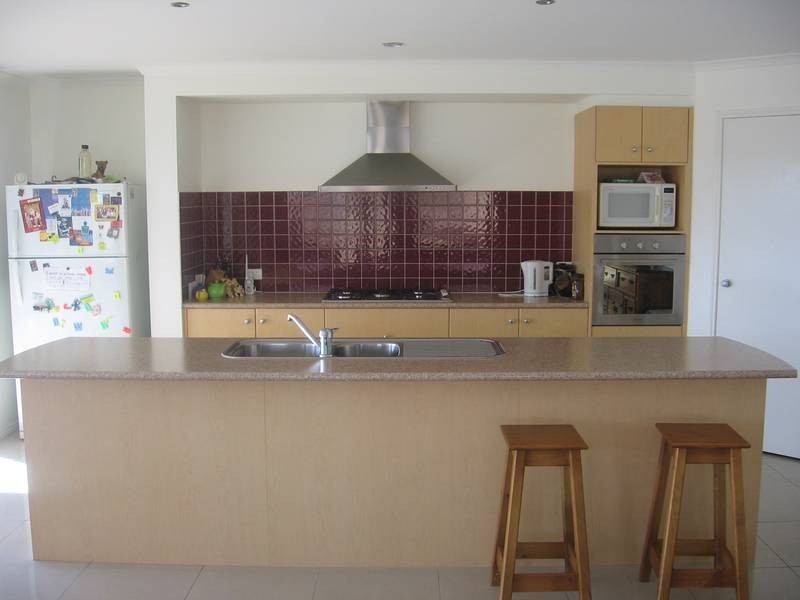 14 Howards Way, Point Cook VIC 3030