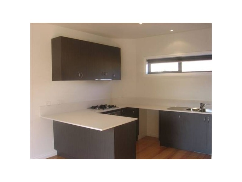 2/18 Mulga Street, Altona VIC 3018